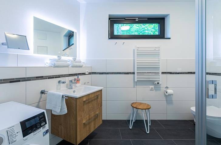 Appartement entier, Ferienwohnung "Maulwurfsgarten" mit Terasse am Krakower See in Am Wadehäng, Krakow am See
