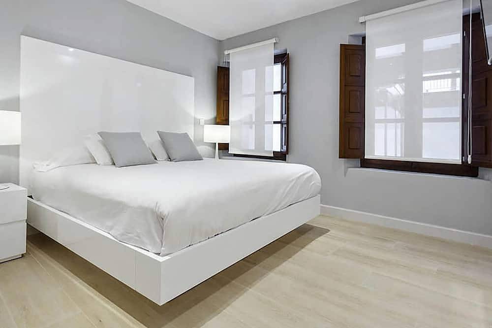 Entire apartment, Palacio Buenavista Luxury Apartments B.1 in Casco Antiguo, Sevilla