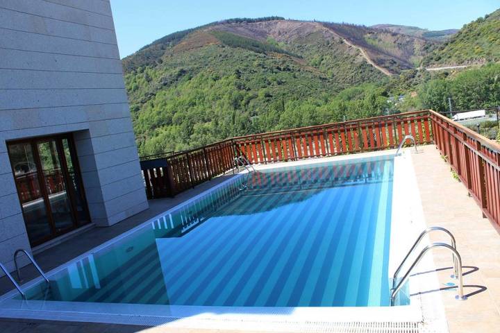 Hôtel pour 2 personnes, avec piscine ainsi que sauna et jardin à Villafranca del Bierzo - 3