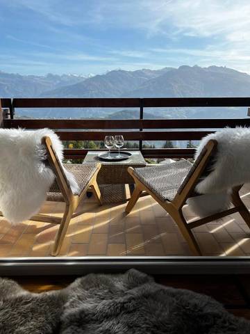 Gîte pour 3 personnes, avec vue et terrasse dans Anzère