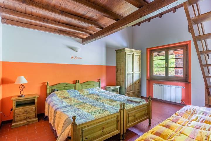 Appartamento intero, Casa vacanze "Serrino 4" con vista sulle montagne, piscina e Wi-Fi in San Marcello Pistoiese, San Marcello Piteglio