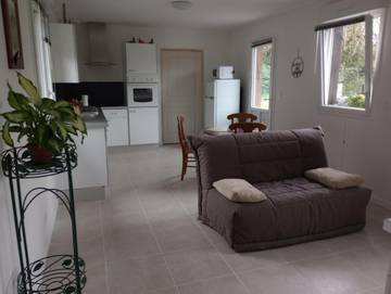 Gîte pour 3 personnes, avec jardin à Cormeilles