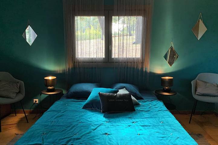 Location de vacances pour 16 personnes, animaux acceptés à Saint-Marc-Jaumegarde - 4