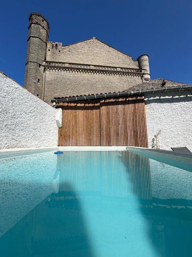 Chambre d’hôte pour 3 personnes, avec terrasse ainsi que vue et piscine à Montréal (Lanquedoc-Roussillon) - 2
