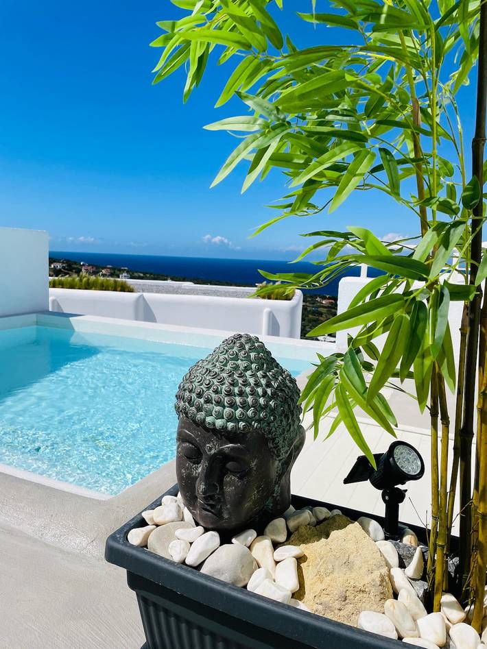 Villa for 4 people, with balcony and ocean view as well as view in Northern Cyprus