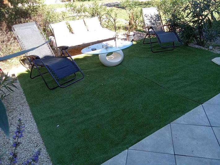 Parc de vacances pour 4 personnes, avec jardin ainsi que vue et piscine à Gallargues-le-Montueux - 4