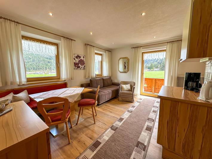 Ferienwohnung für 2 Personen, mit Garten und Ausblick sowie Terrasse und Seeblick - 1