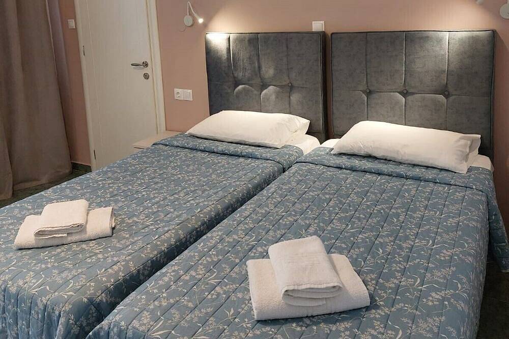 Zimmer mit tollem Meerblick 20 Meter vom Strand entfernt in Paleokastritsa, Korfu