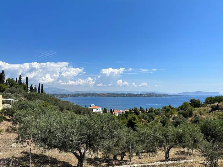 Gîte pour 8 personnes, avec Balcon et Terrasse ainsi que Jardin et Vue dans Spetses - 4