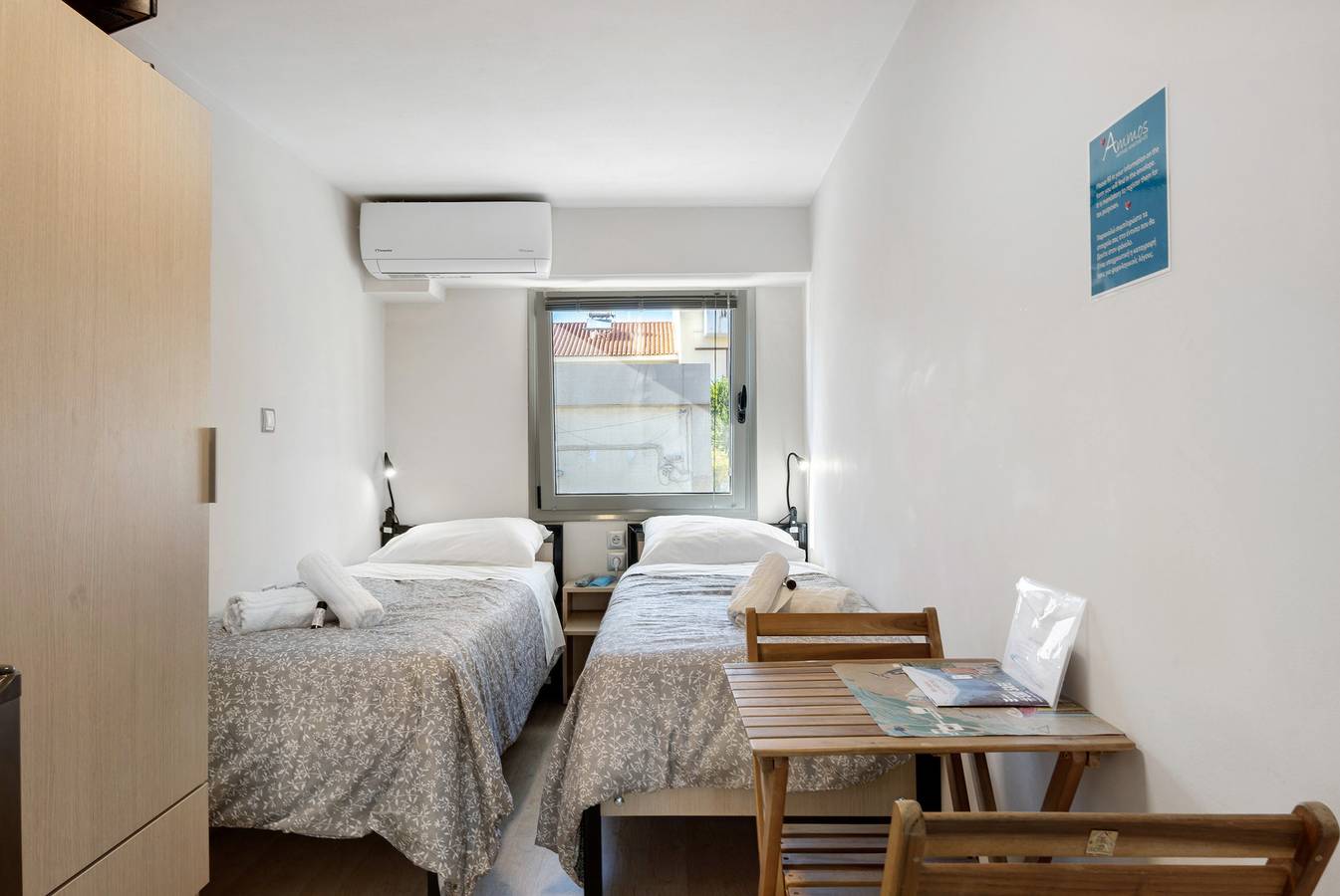 Ganzes Studio, Einzimmerapartment 'Meerseite' mit privater Terrasse, Wi-Fi und Klimaanlage in Artemida, Regionalbezirk Ostattika