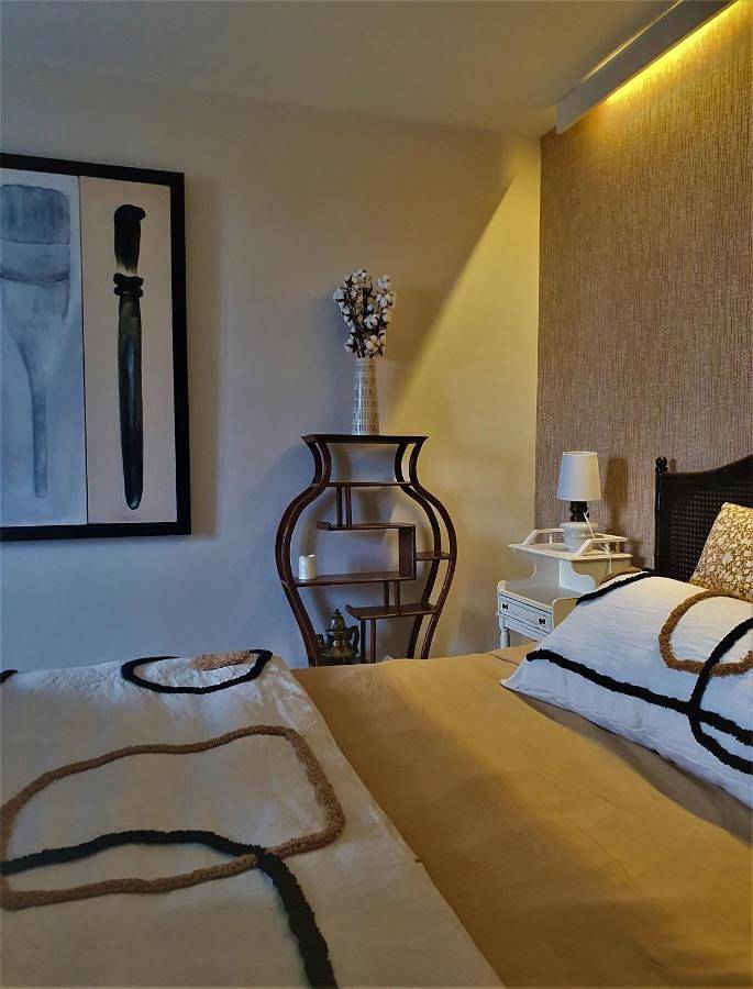 Location de vacances pour 2 personnes, avec piscine ainsi que jardin et vue à Reilhaguet - 3