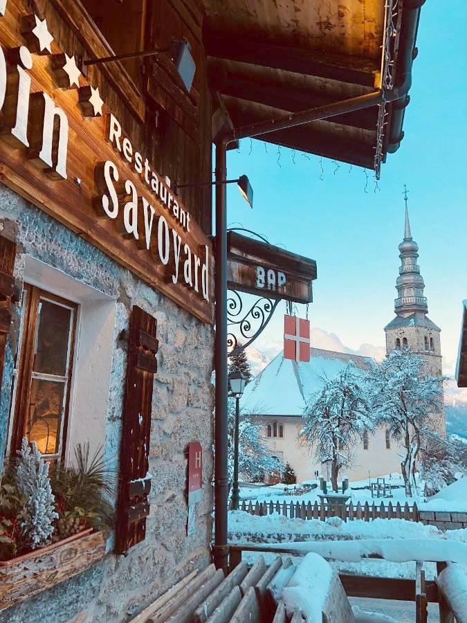 Hôtel pour 2 personnes, avec Terrasse ainsi que Jardin et Piscine à Combloux