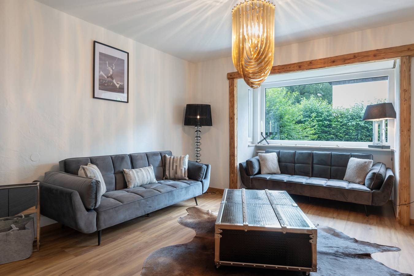 Ganze Wohnung, Ferienwohnung 'Unten' mit Bergblick, privater Terrasse und Wi-Fi in Bayerisch Gmain, Berchtesgadener Alpen