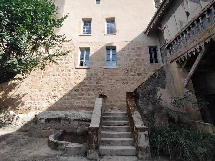 Gîte pour 2 personnes, avec Terrasse ainsi que Jardin et Vue à La Réole