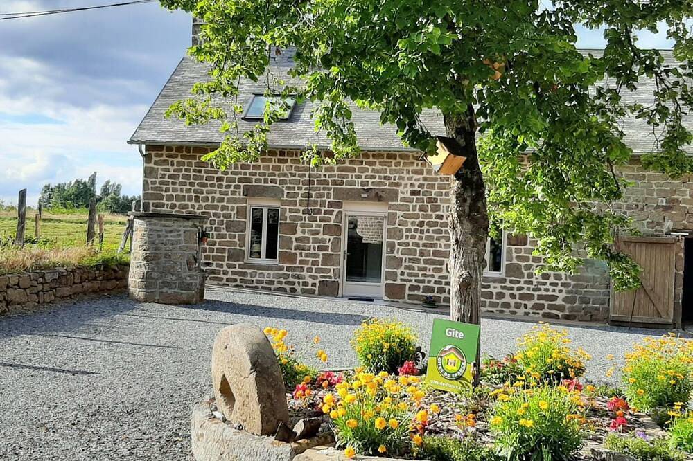 Maison de campagne tranquille avec poêle et animaux admis, proche nature in Saint-Fraimbault, Parc naturel régional Normandie-Maine