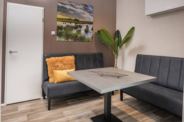 Chalet für 4 Personen, mit Seeblick und Garten in Giethoorn - 2