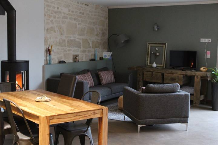 Location de vacances pour 2 personnes, avec jardin dans Auvergne-Rhône-Alpes - 4