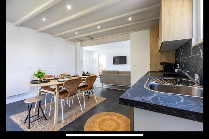 Apartamento de vacaciones para 6 personas, con jardín y piscina - 1