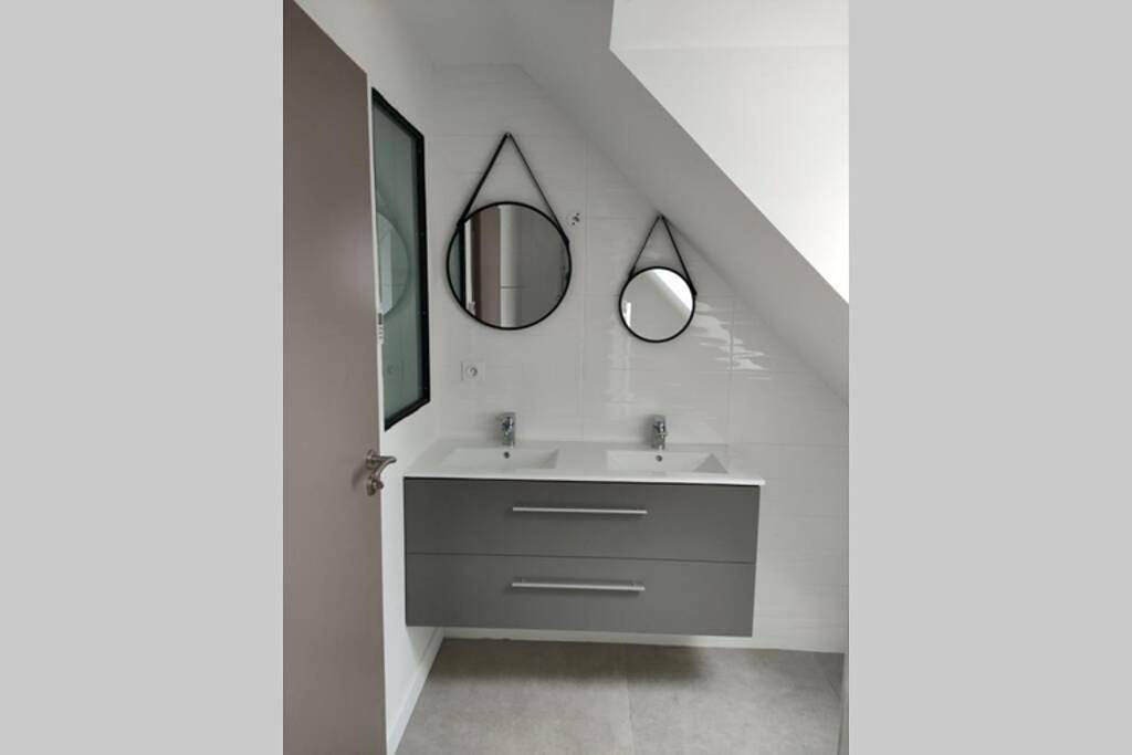 Two-Bedroom House in Pluherlin, Région de Vannes