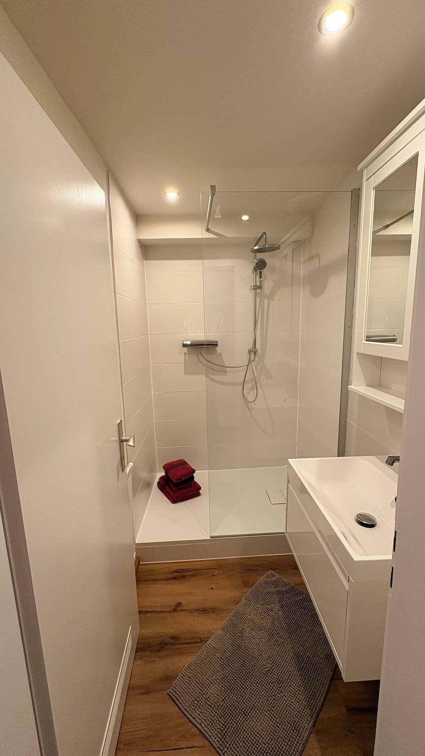 Ganze Wohnung, Ferienwohnung 'Landliebe' mit Bergblick, Gemeinschaftsterrasse und Wlan in Obermünstertal, Münstertal