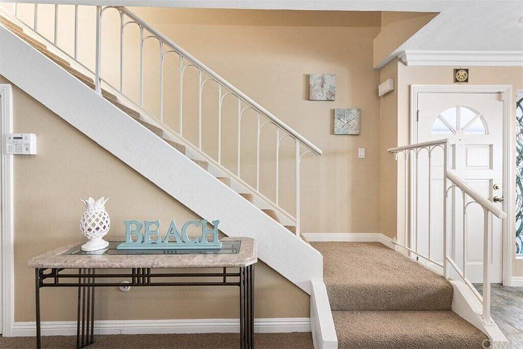 Beach Facing! Large 3Br - 180 panoramic ocean views, steps to sand and Village! in Carlsbad, San Diego County