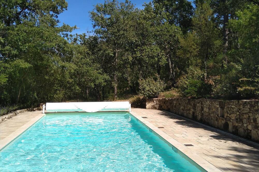 Provence, Villa in Ruhe, mit großem sonnigen Pool und ohne Visavis in Céreste, Regionaler Naturpark Luberon