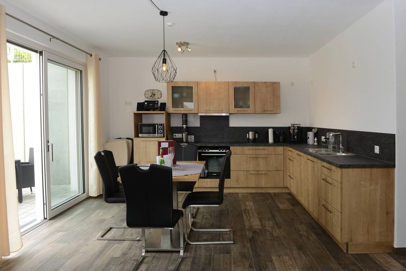 Ganze Wohnung, Ferienwohnung Schertel - ruhige, Barriere freie und bedingt rollstuhlgerechte -4 Sterne- Ferienwohnung nahe Brombac in Pleinfeld, Fränkisches Seenland