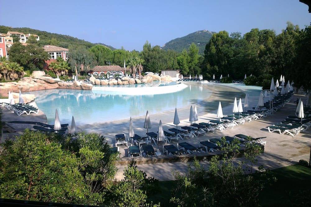 Villa, Les Restanques du Golfe de St Tropez -  résidence de 4 étoile, Grimaud in Grimaud, Côte méditerranéenne (France)
