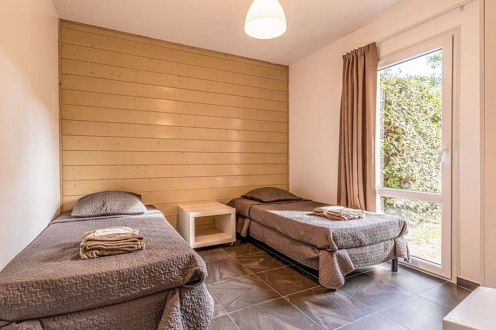Appartement entier, Bel appartement pour 6 personnes avec climatisation, Wifi, piscine, Tv, terrasse et animaux admis in Favone, Conca
