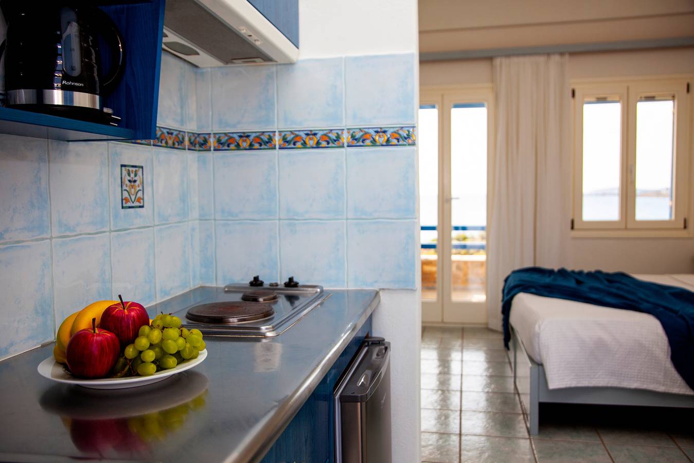 Appartement entier, Appartement 'The Icarian Double Room' avec vue sur la mer, Wi-Fi et climatisation in Paros