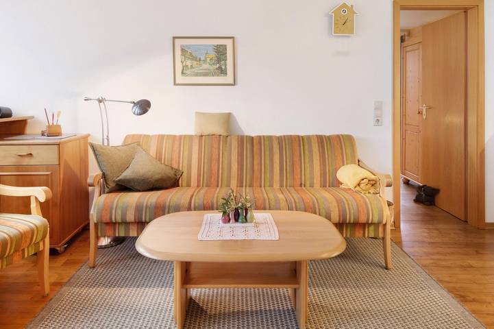 Ganze Wohnung, Ferienwohnung 'Talblick' mit Gemeinschaftsterrasse, Gemeinschaftsgarten und Wlan in Horben, Südschwarzwald