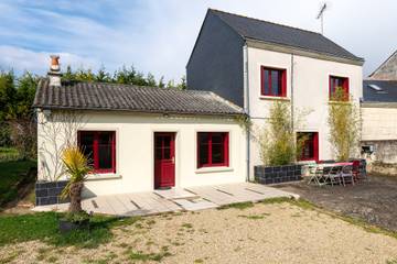 Location De Vacances pour 7 Personnes dans Saint-Cyr-en-Bourg, Région de Saumur, Photo 4