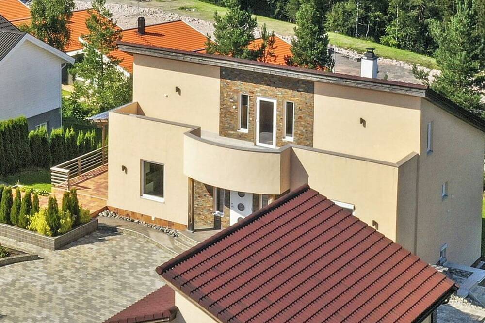 Spacious 5-bedroom villa with beautiful panoramic view!! in Drammen