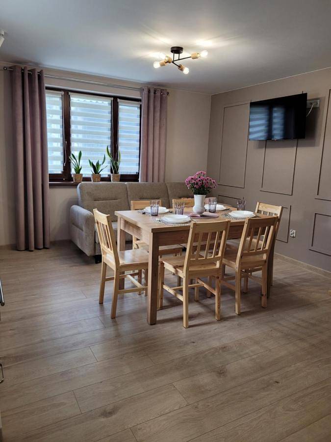 Ferienhaus für 8 Personen, mit Garten und Terrasse sowie Ausblick - 1