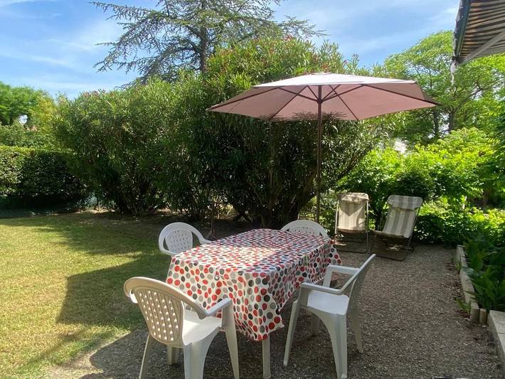 Location de vacances pour 4 personnes, avec vue et jardin à Pailhès - 2