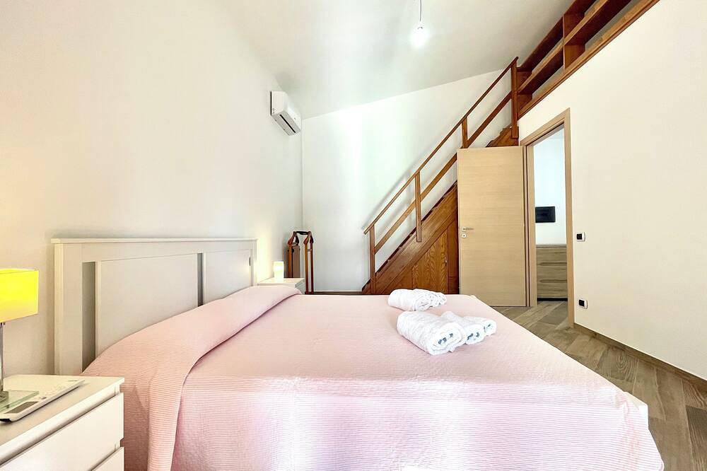 \" Cronta Apartments Deluxe with Terrace \" in Bari Sardo, Ogliastra Provinz