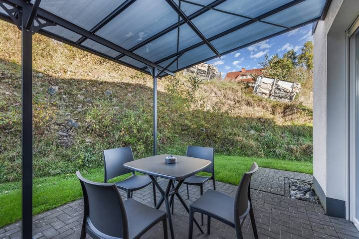 Ganze Wohnung, Apartment 'Altenbeken-2' mit privater Terrasse, privatem Garten und WLAN in Altenbeken, Kreis Paderborn