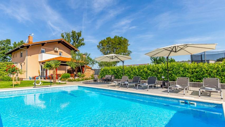 Villa pour 10 personnes, avec jardin et terrasse à Loborika - 2