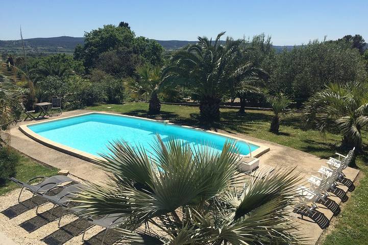 Location de vacances pour 7 personnes, avec terrasse et jardin à Aigremont - 4