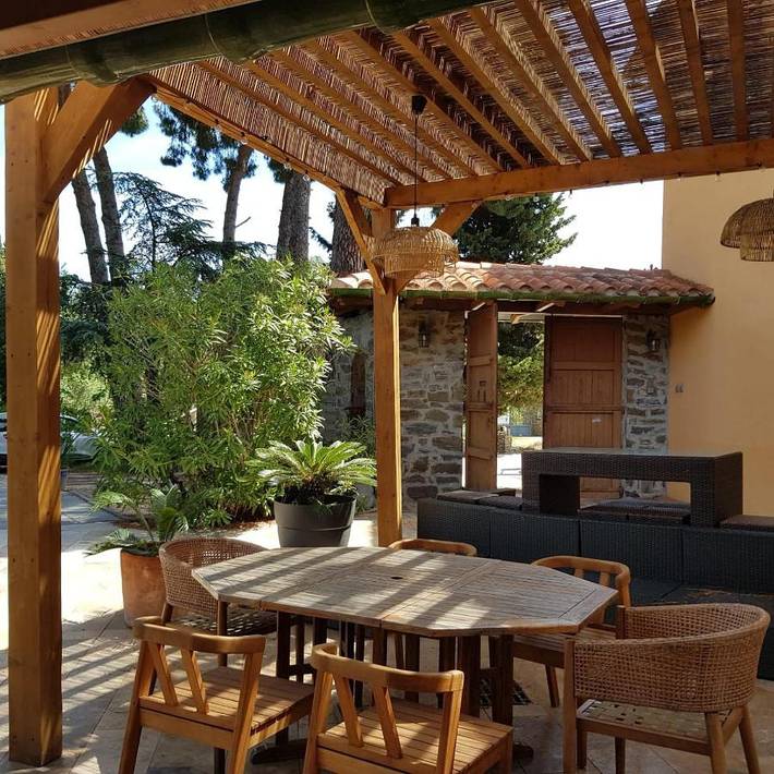 Ferienhaus für 5 Personen, mit Pool und Garten sowie Ausblick, mit Haustier