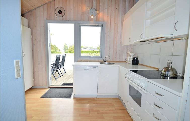 Ferienhaus für 6 Personen, mit Terrasse und Sauna sowie Whirlpool und Garten auf Seeland - 4