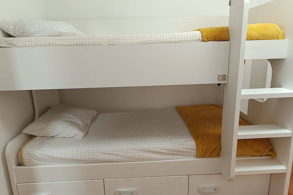 Apartamento entero, Piso familiar en Ordes próximo al camino inglés in Órdenes, Provincia de La Coruña