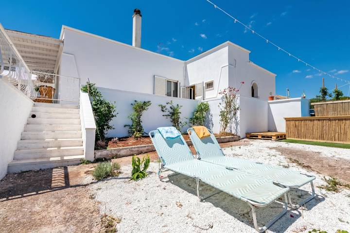 Location de vacances pour 7 personnes, avec terrasse et piscine, animaux acceptés à Martina Franca - 4