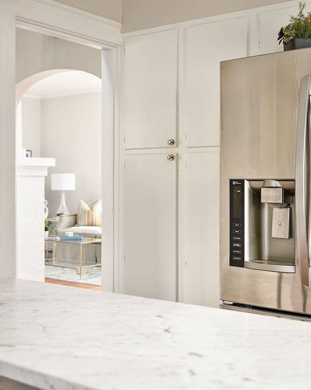 Luxurious Cape Cod in Emerywood - Minutes to Furniture Market & Hp University in High Point, Guilford County