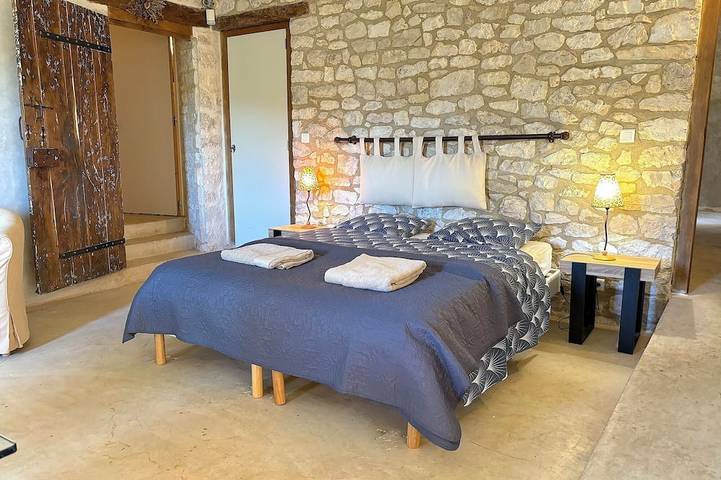 Location de vacances pour 14 personnes, avec jardin et balcon à Bagat-en-Quercy - 2