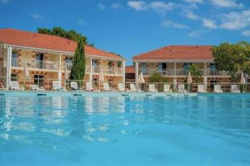 Gîte pour 5 personnes, avec piscine et jardin à Le Verdon-sur-Mer