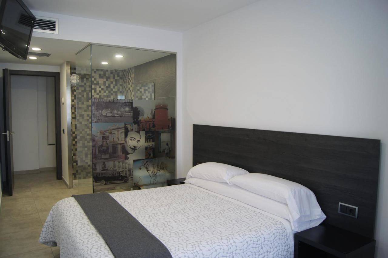 Hostal Sanmar in Figueras, Haut-Ampurdan