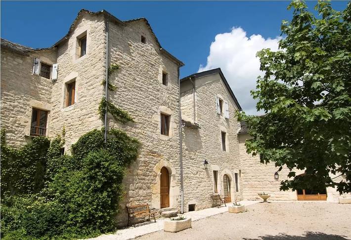 Gîte pour 11 personnes, avec piscine, animaux acceptés