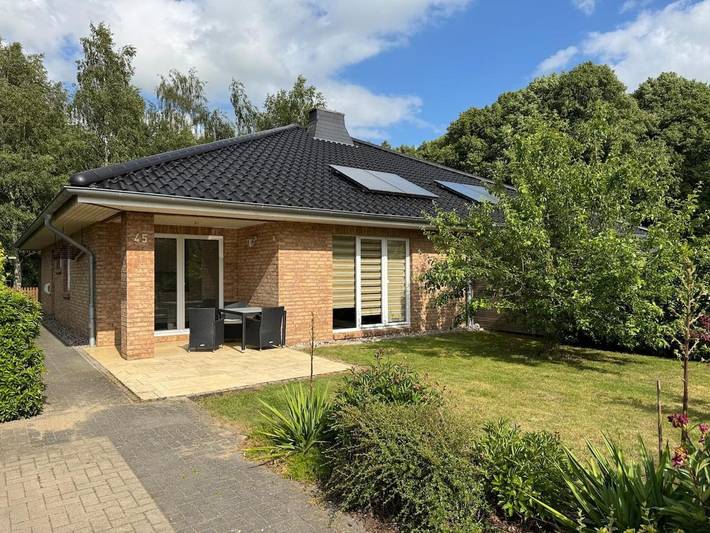 Ferienhaus für 8 Personen, mit Terrasse und Garten sowie Ausblick
