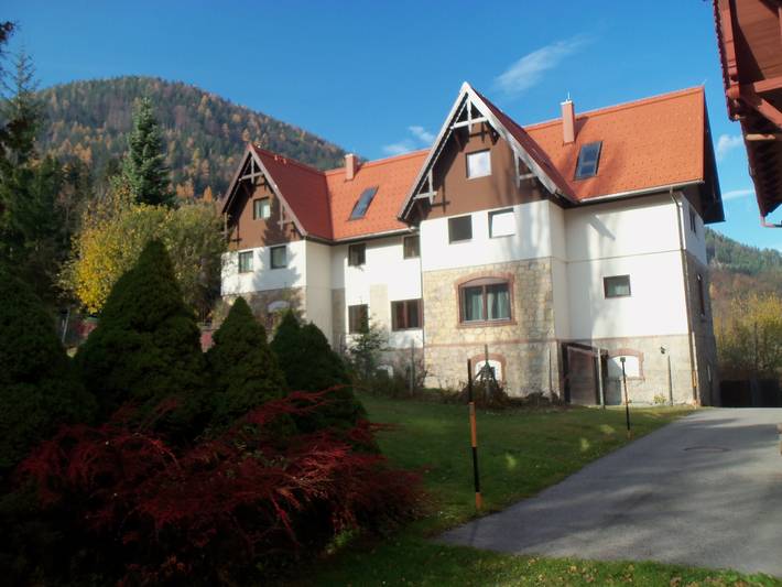 Ferienwohnung für 4 Personen, mit Terrasse und Garten in Wiener Alpen in Niederösterreich